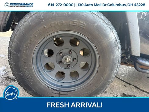 Used 2017 Jeep Wrangler Sport w/ Quick Order Package 24S AWD/4WD image 24