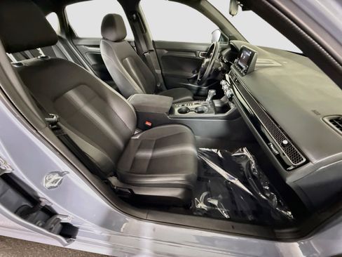 Used 2023 Honda Civic Sport image 29