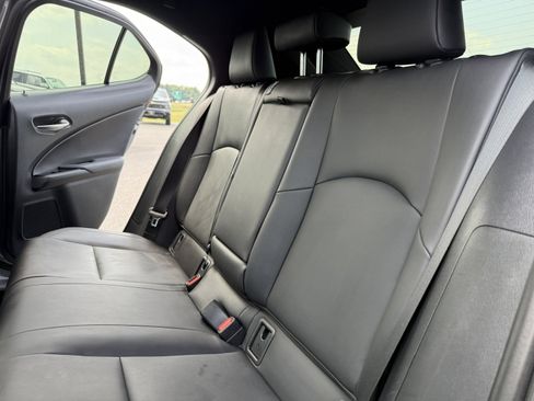 Used 2020 Lexus UX 250h w/ Luxury Package image 17