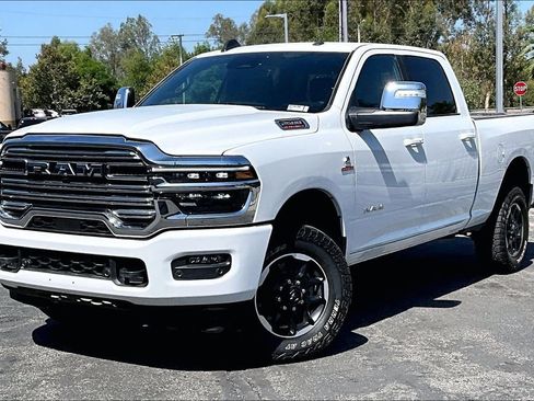 Certified 2026 RAM 2500 Laramie AWD/4WD image 2