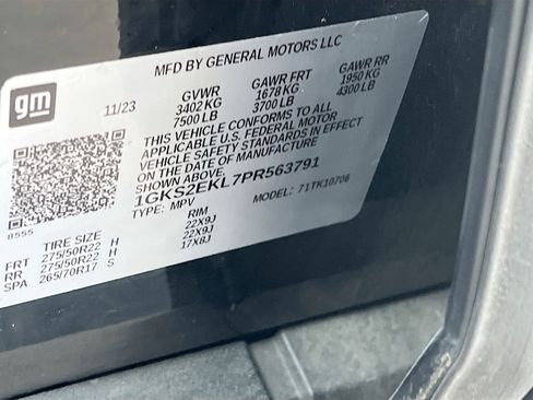 Used 2023 GMC Yukon Denali Ultimate w/ LPO, Floor Liner Package AWD/4WD image 35