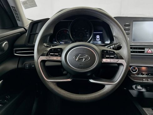 Used 2021 Hyundai Elantra SEL image 18