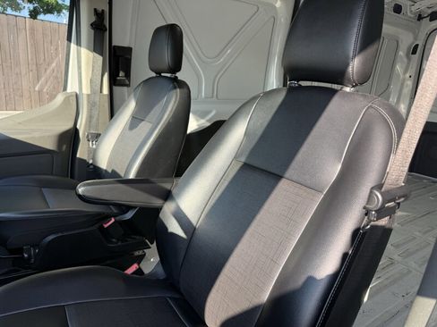 Used 2024 Ford Transit 250 148 Medium Roof Extended AWD image 21