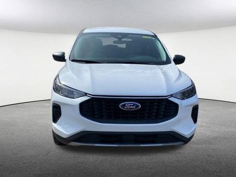 Used 2024 Ford Escape Active AWD/4WD image 2
