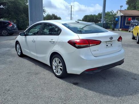 Used 2017 Kia Forte LX w/ LX Popular Package FWD image 5