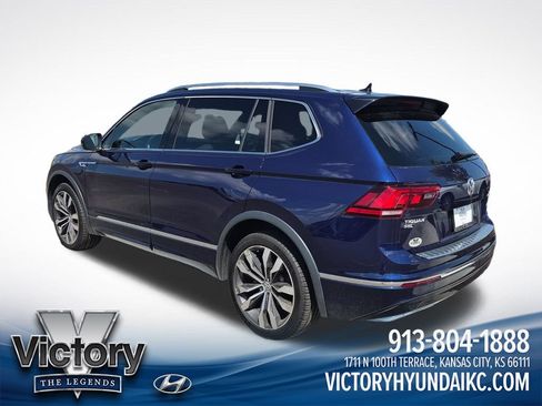 Used 2021 Volkswagen Tiguan SEL Premium R-Line w/ 3rd Row Seat Package AWD/4WD image 3