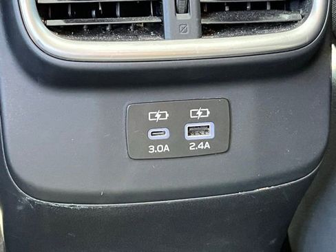 Used 2025 Subaru Outback Premium image 20