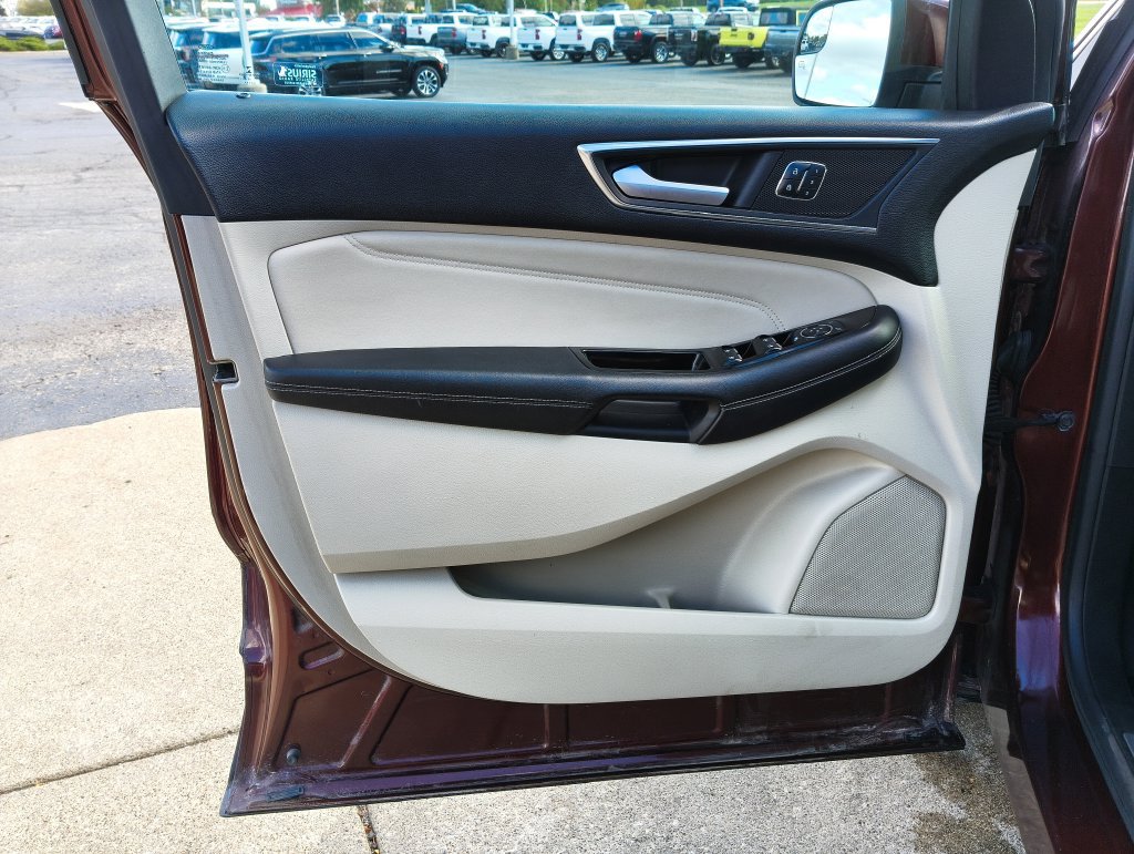 Used 2015 Ford Edge Titanium AWD/4WD image 9