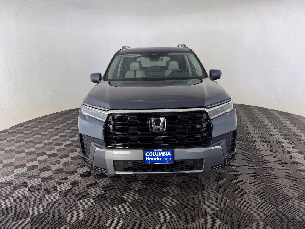 Used 2026 Honda Pilot Touring image 2
