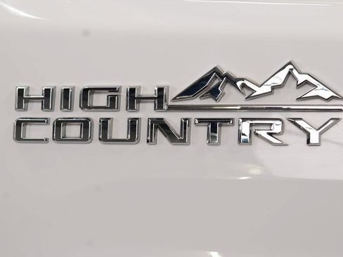 Used 2024 Chevrolet Silverado 3500 High Country w/ Technology Package AWD/4WD image 18