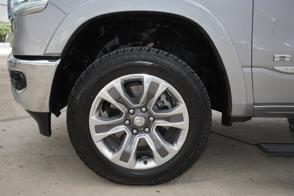 Used 2024 RAM 1500 Limited AWD/4WD image 13