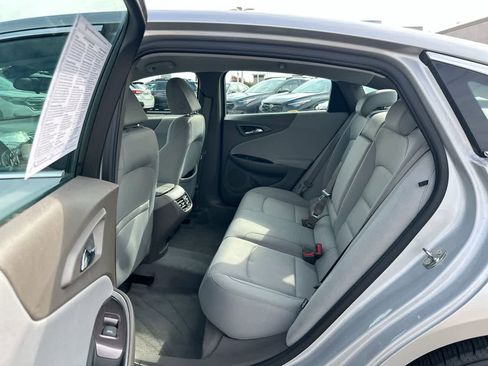 Used 2020 Chevrolet Malibu LT image 24