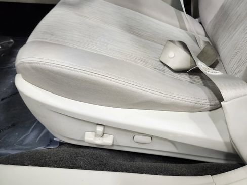 Used 2014 Subaru Legacy 2.5i Premium image 23