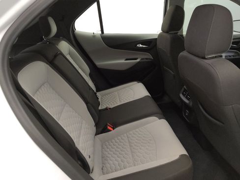 Used 2020 Chevrolet Equinox LS FWD image 19