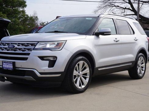Used 2019 Ford Explorer Limited w/ Class III Trailer Tow Package image 7