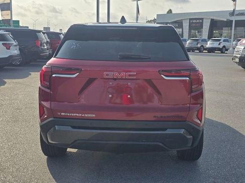 Used 2025 GMC Terrain Elevation image 6