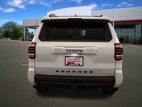 Used 2025 Toyota 4Runner TRD Sport image 4