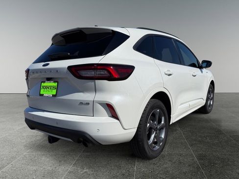 Used 2023 Ford Escape ST-Line w/ Tech Pack #1 AWD/4WD image 7