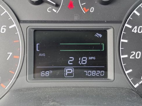 Used 2017 Nissan Sentra S image 10