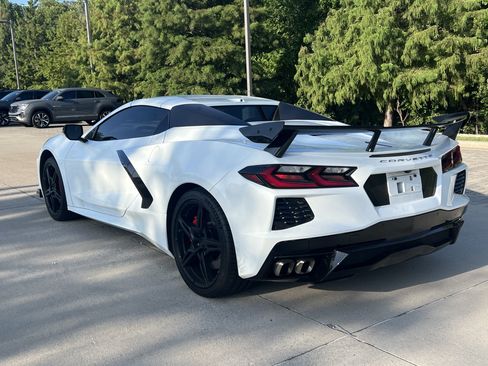 Used 2021 Chevrolet Corvette Stingray Premium Conv w/ Z51 Performance Package RWD image 7