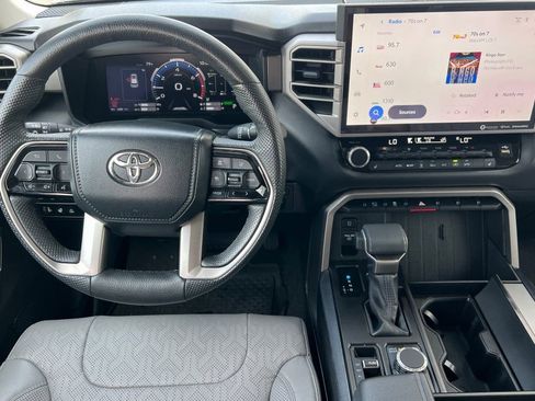 Used 2024 Toyota Sequoia SR5 w/ SR5 Premium Package AWD/4WD image 11