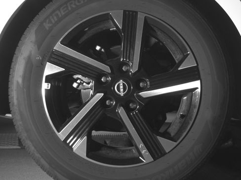 Used 2025 Nissan Sentra SV image 15