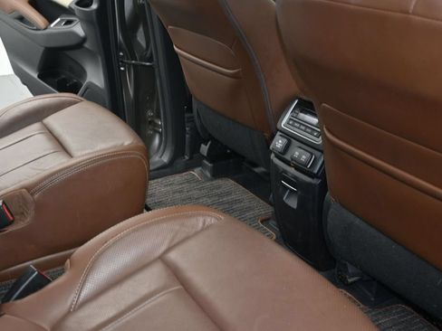 Used 2022 Subaru Ascent Touring w/ Popular Package #2A AWD/4WD image 12