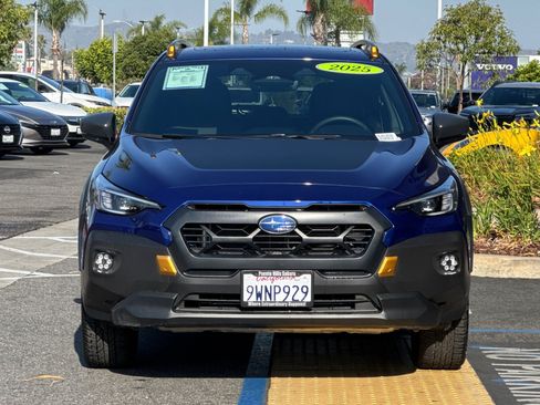 Used 2025 Subaru Crosstrek 2.5i Wilderness w/ Crosstrek Mirror Package AWD/4WD image 9