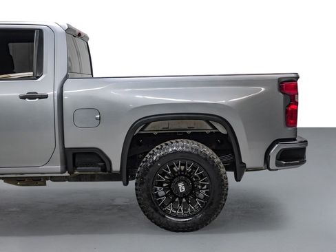 Used 2024 Chevrolet Silverado 2500 Custom w/ Custom Value Package image 12