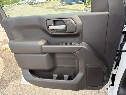 Used 2024 Chevrolet Silverado 1500 Custom Trail Boss w/ LPO, Dark Essentials Package AWD/4WD image 29