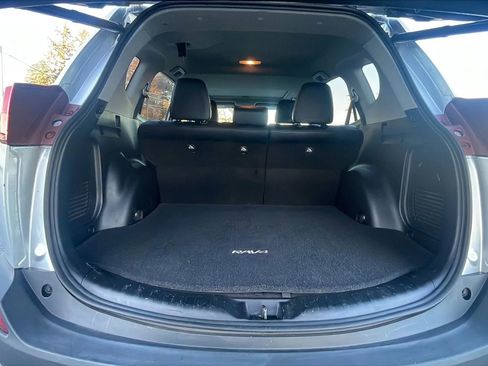 Used 2014 Toyota RAV4 Limited image 39