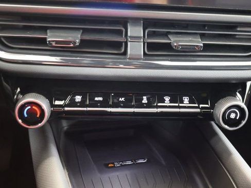 New 2026 Chevrolet Equinox EV RS image 19