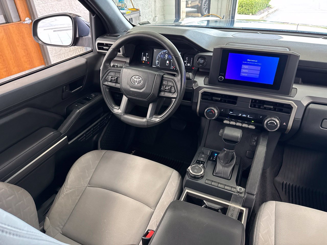 Used 2024 Toyota Tacoma SR5 AWD/4WD image 43