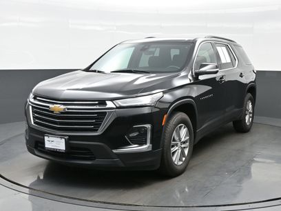 Used 2022 Chevrolet Traverse LT
