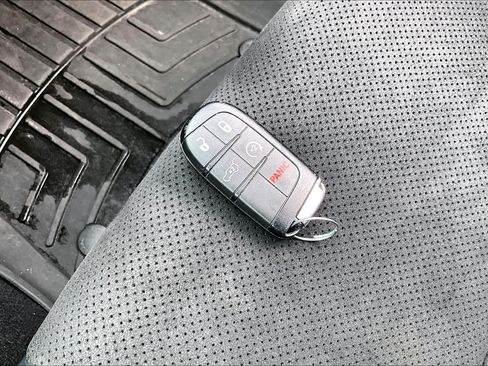 Used 2019 Dodge Durango GT RWD image 14