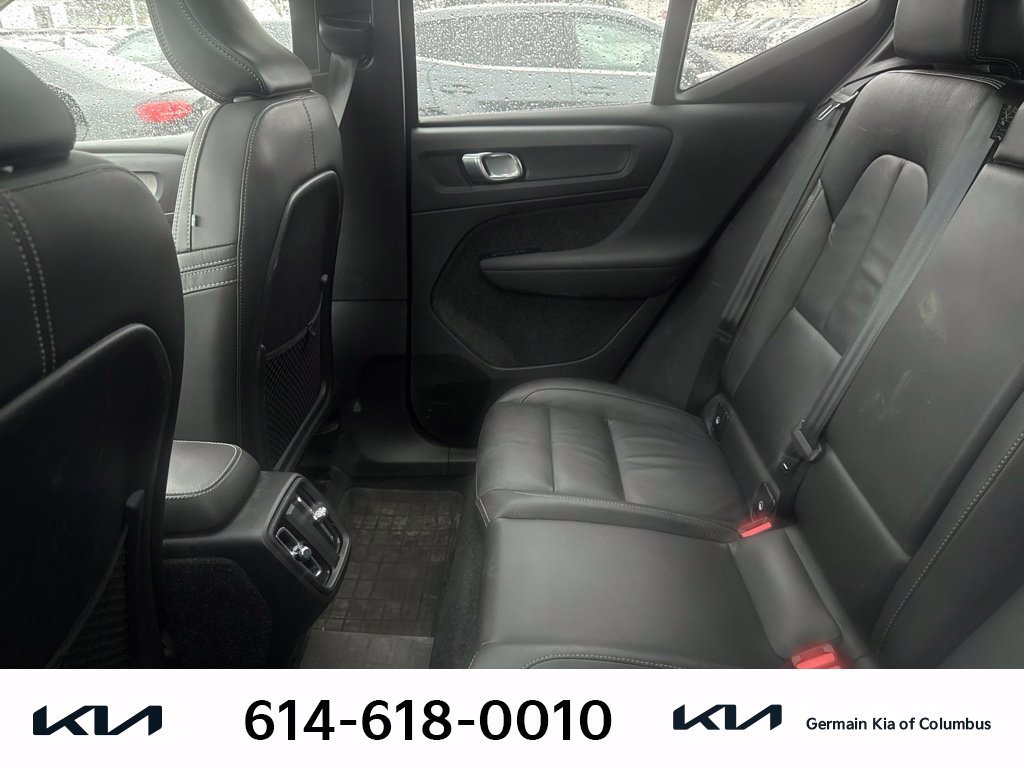 Used 2023 Volvo XC40 B5 Plus w/ Driver Assist Package AWD/4WD image 10