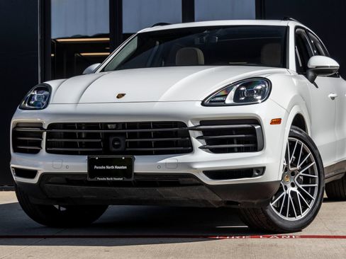Certified 2023 Porsche Cayenne Platinum Edition AWD/4WD image 7
