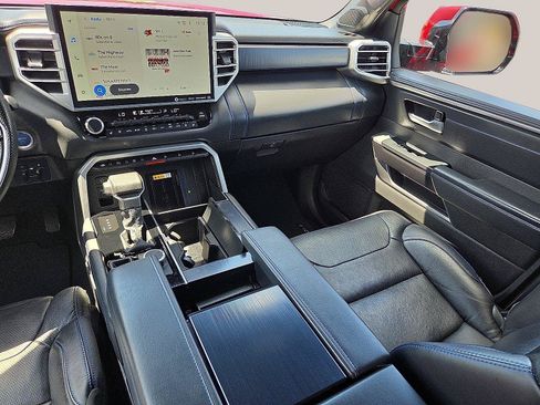 Used 2024 Toyota Sequoia Platinum AWD/4WD image 14
