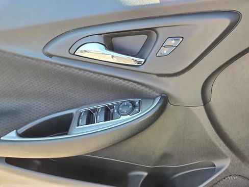 Used 2023 Chevrolet Malibu LS FWD image 14
