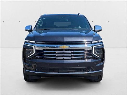 New 2025 Chevrolet Suburban Premier image 6