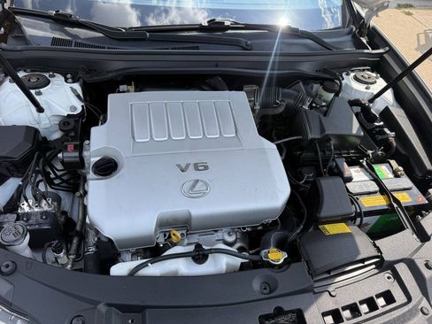 Used 2014 Lexus ES 350 w/ Luxury Package FWD image 36