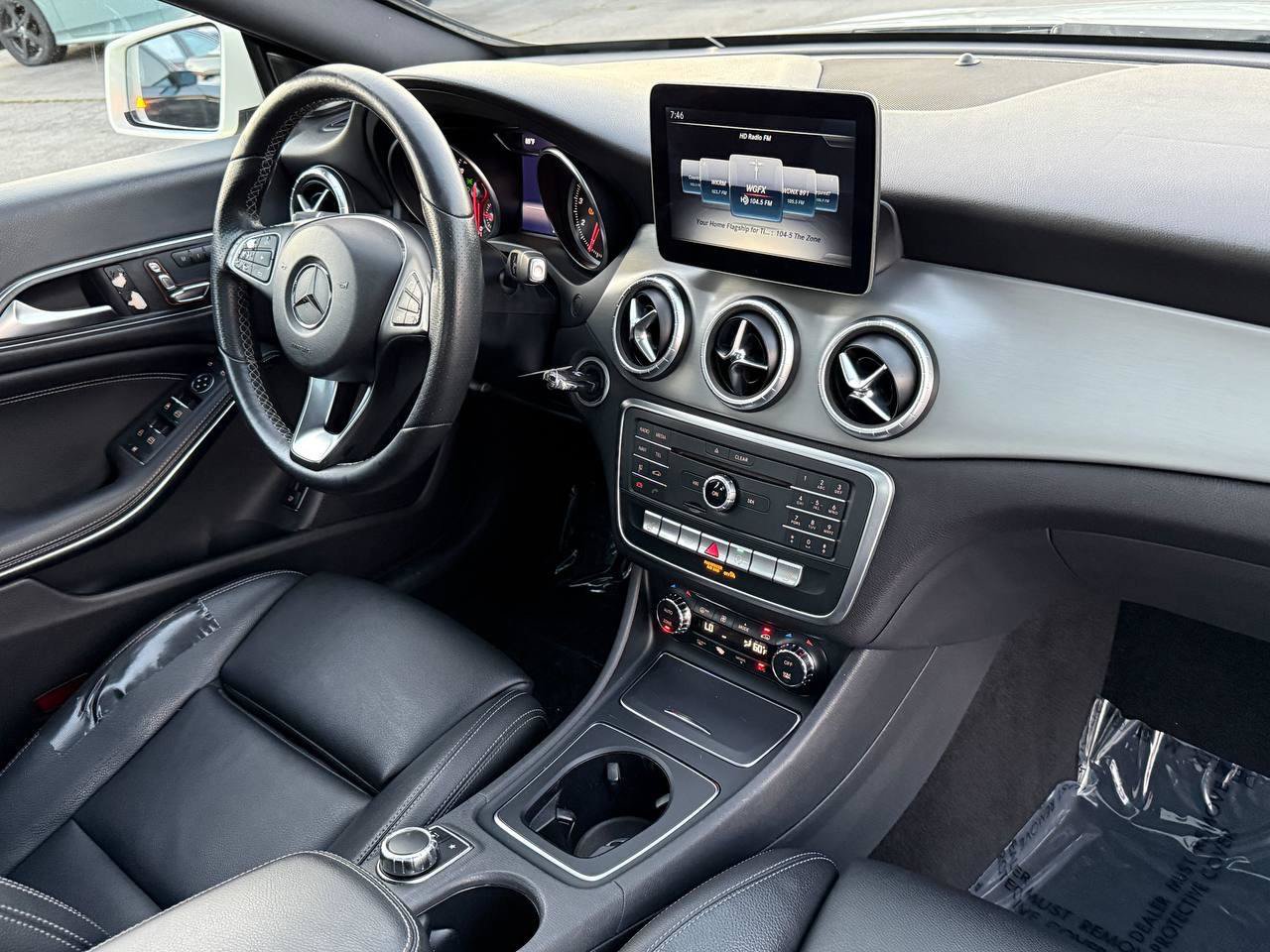 Used 2018 Mercedes-Benz CLA 250 image 22