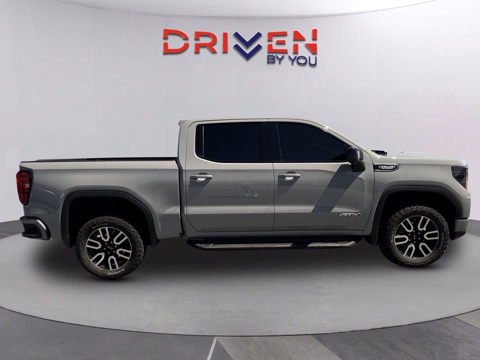 Used 2024 GMC Sierra 1500 AT4 w/ AT4 Preferred Package AWD/4WD image 3