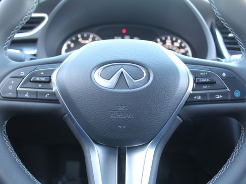 Certified 2025 INFINITI QX50 Sport image 21