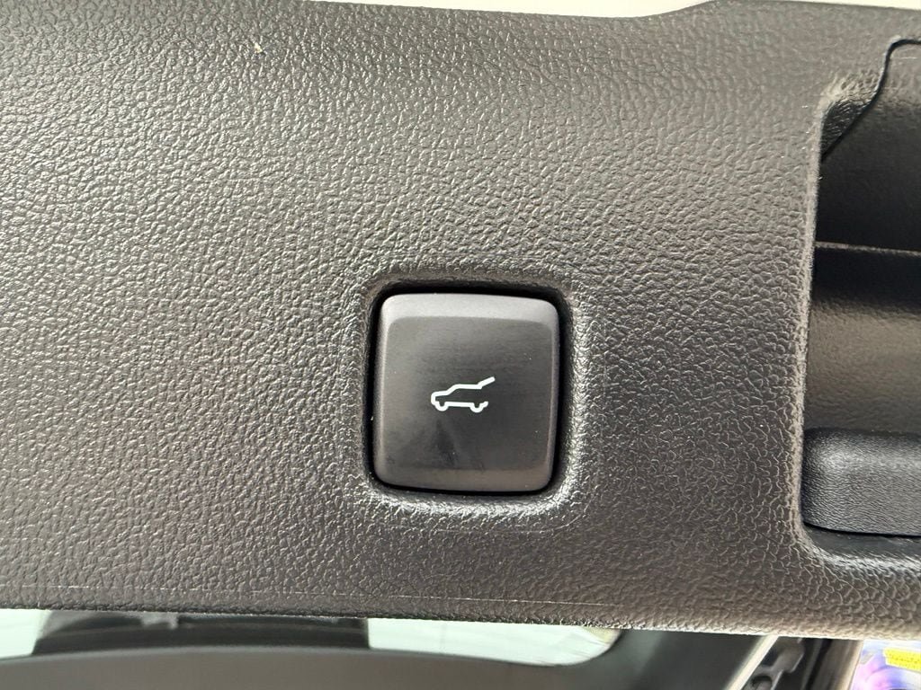 Used 2023 Ford Escape Active w/ Tech Pack #1 AWD/4WD image 34