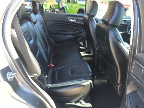 Used 2024 Ford Edge Titanium image 21