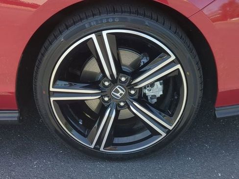 Used 2025 Honda Accord Sport image 10
