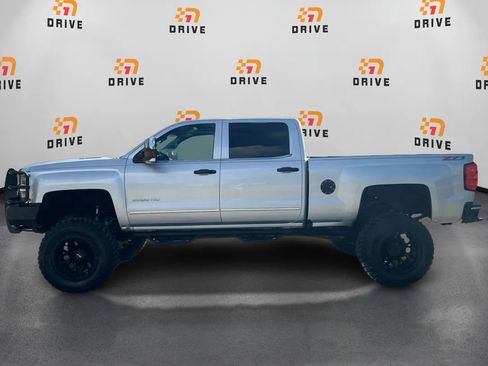 Used 2016 Chevrolet Silverado 2500 LTZ w/ Duramax Plus Package AWD/4WD image 8