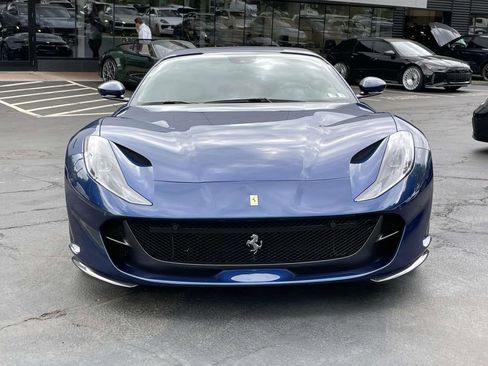 Used 2022 Ferrari 812 GTS RWD image 10