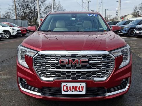Used 2023 GMC Terrain Denali w/ Denali Premium Package image 2